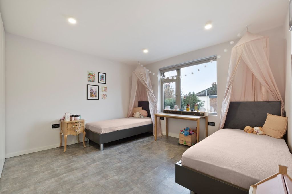 Additional image 15 of 4 bed semi-detached house for saleRuskin Road, Carshalton SM5