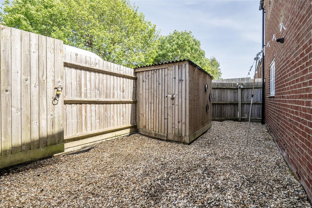 Additional image 16 of 1 bed flat for saleCochran Avenue, Chippenham SN15