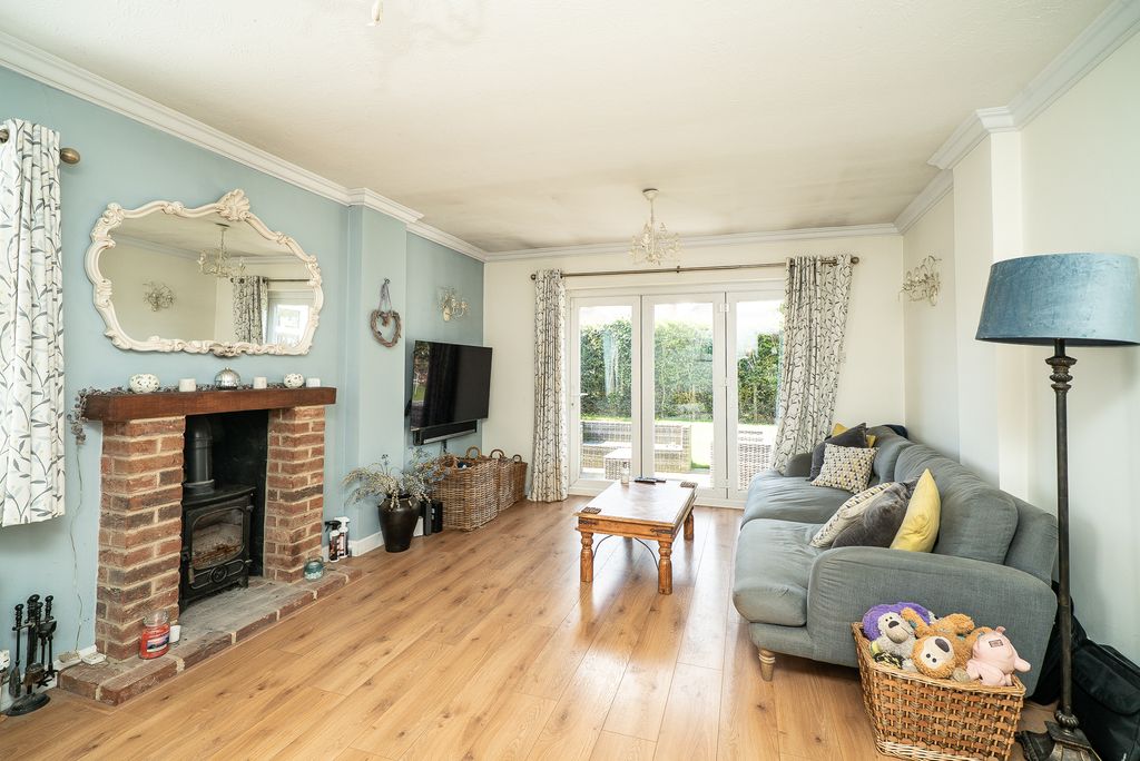 Additional image 3 of 4 bed detached house for saleCross Meadow, Chesham HP5
