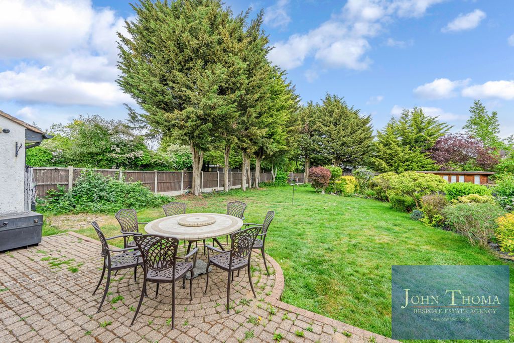 Additional image 33 of 4 bed detached house for saleChester Road, Chigwell IG7