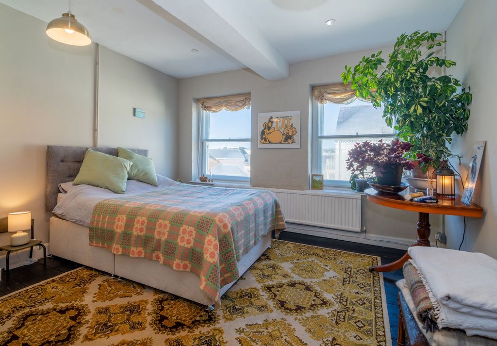 Additional image 26 of 7 bed property for saleEagle Star House, 9 Quay Street, Carmarthen SA31