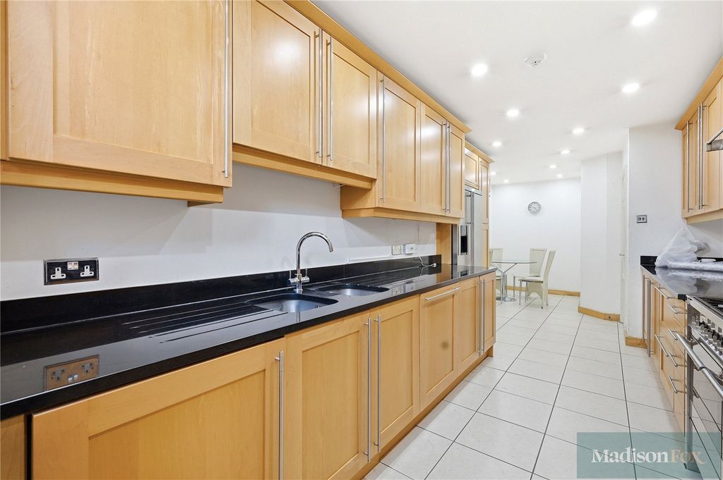 Additional image 12 of 2 bed flat for saleManor Road, Chigwell, Essex IG7