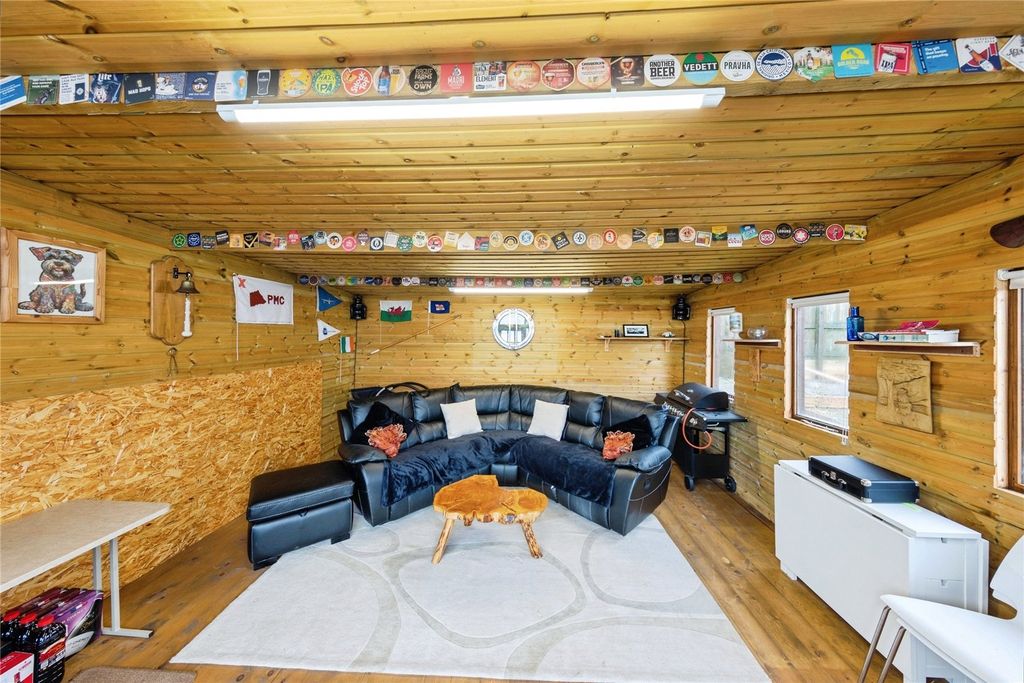 Additional image 29 of 3 bed bungalow for saleGwscwm Road, Burry Port, Carmarthenshire SA16