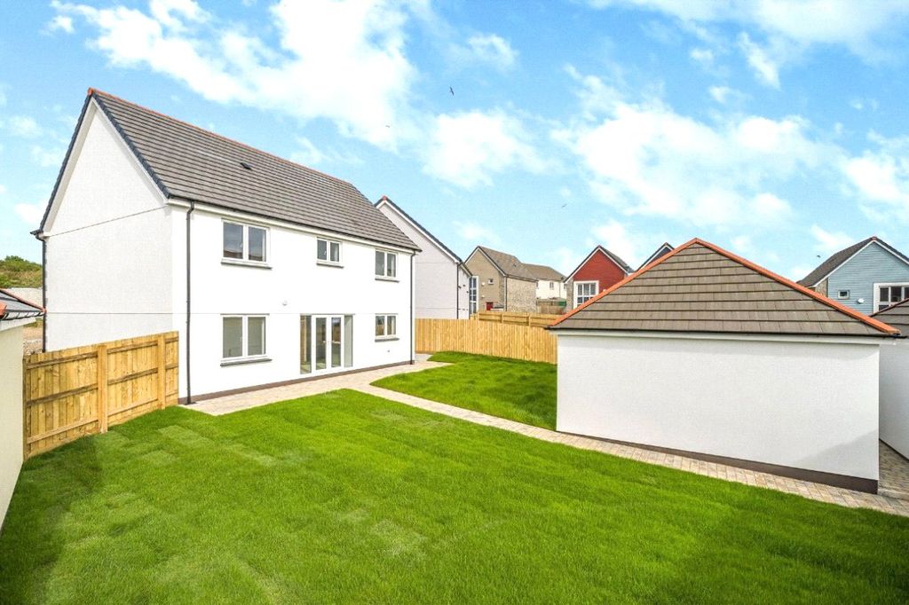 Additional image 10 of 4 bed detached house for sale20 Gwel Fenton, Camborne, Cornwall TR14