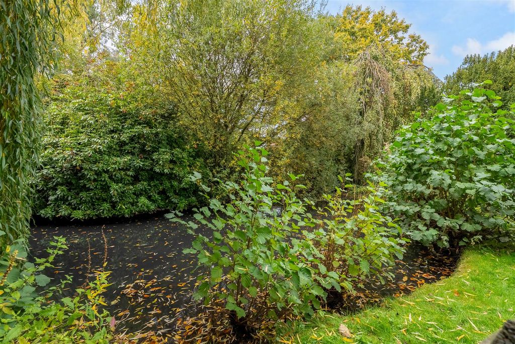 Additional image 29 of 5 bed detached house for saleOakwood Close, Chislehurst BR7