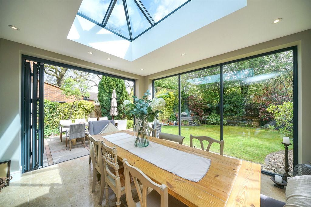 Additional image 8 of 5 bed detached house for saleChiltern Close, Bushey, Hertfordshire WD23