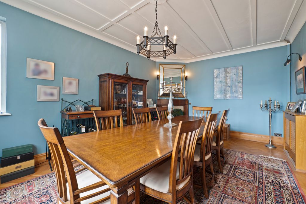 Additional image 8 of 5 bed detached house for saleCarshalton, Surrey SM5