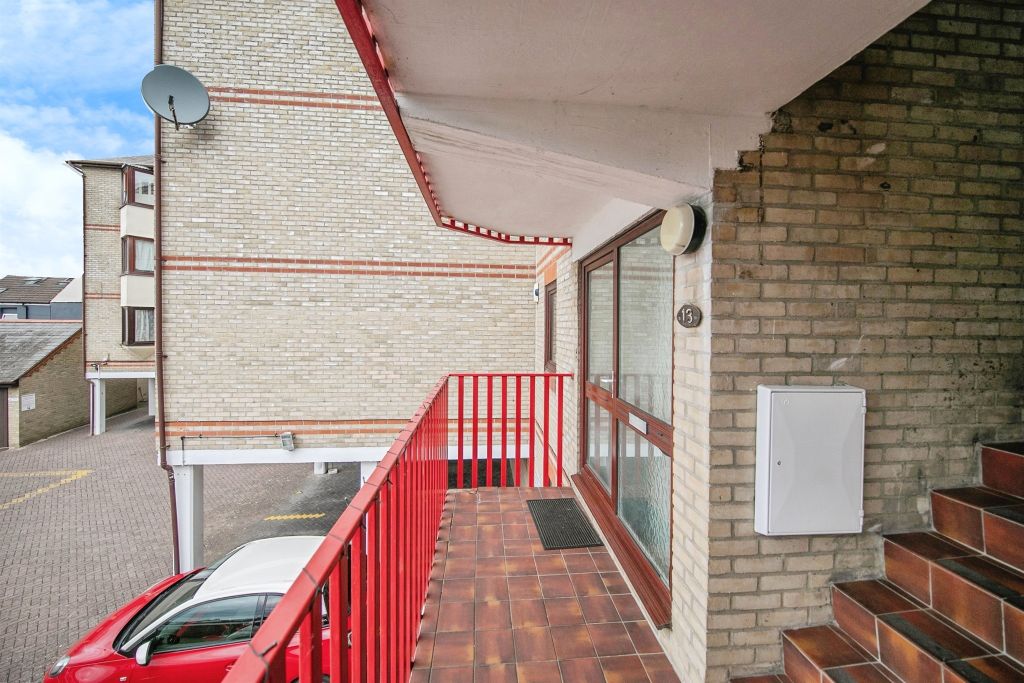 Additional image 11 of 2 bed flat for saleRosemary Road, Clacton-On-Sea CO15
