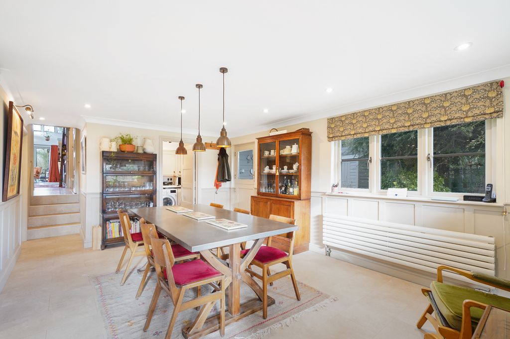 Additional image 7 of 5 bed detached house for saleDumsey Eyot, Chertsey KT16