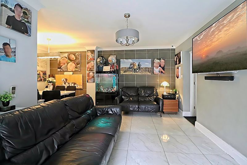 Additional image 3 of 5 bed detached house for saleAzalea Mews, Canvey Island SS8