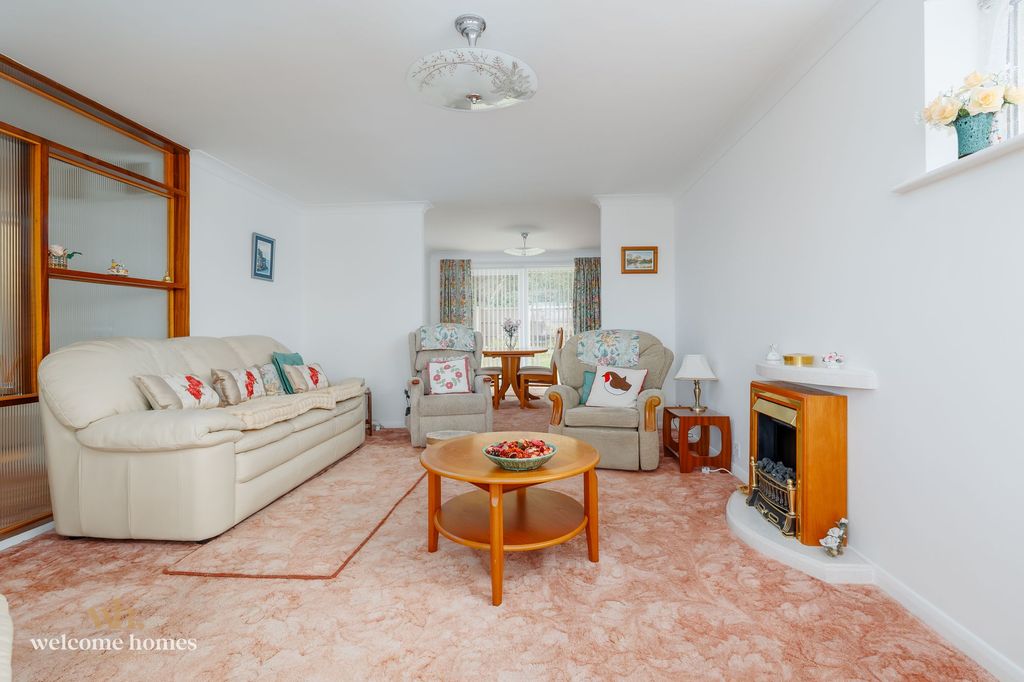 Additional image 2 of 2 bed detached bungalow for saleHillside Drive, Christchurch BH23