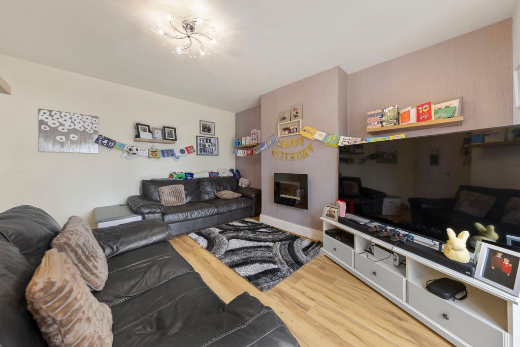 Additional image 12 of 3 bed semi-detached house for saleAvenue Road, Whittington Moor, Chesterfield S41