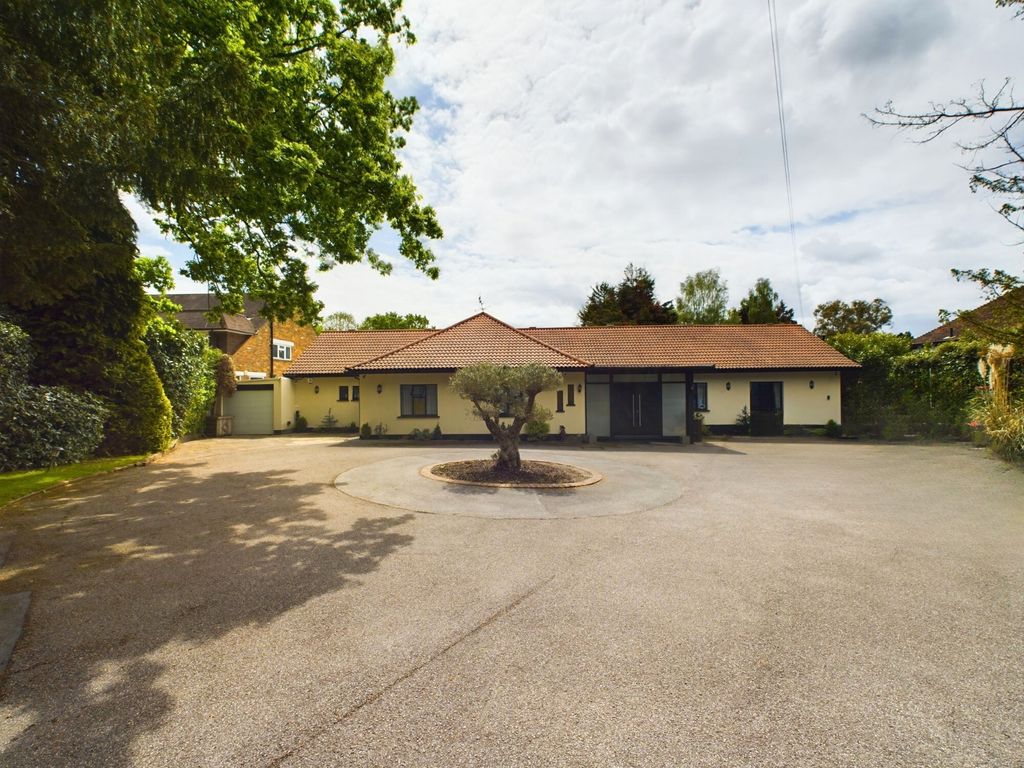 Additional image 4 of 7 bed bungalow for saleRuxbury Road, Chertsey, Surrey KT16