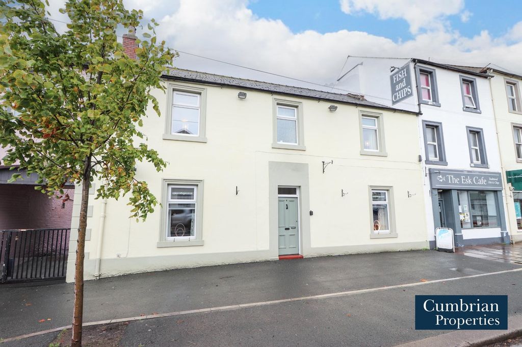5 bed terraced house for saleEnglish Street, Longtown, Carlisle CA6