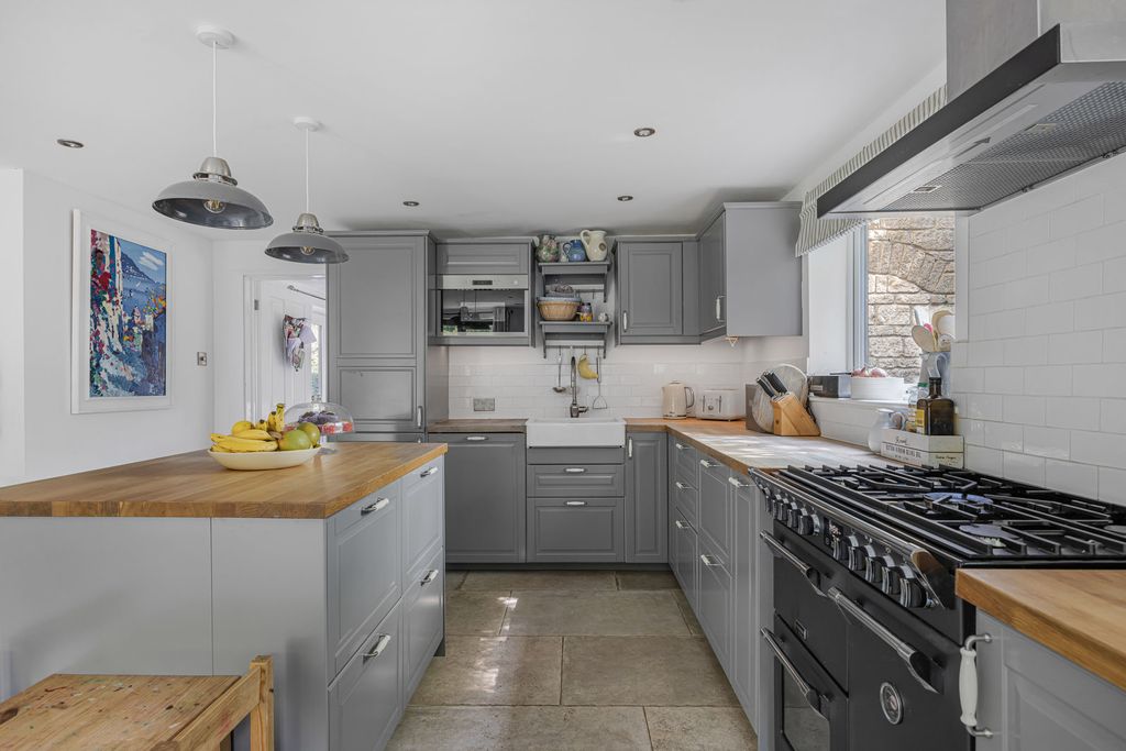 Additional image 5 of 5 bed detached house for saleMorestall Drive, Cirencester, Gloucestershire GL7