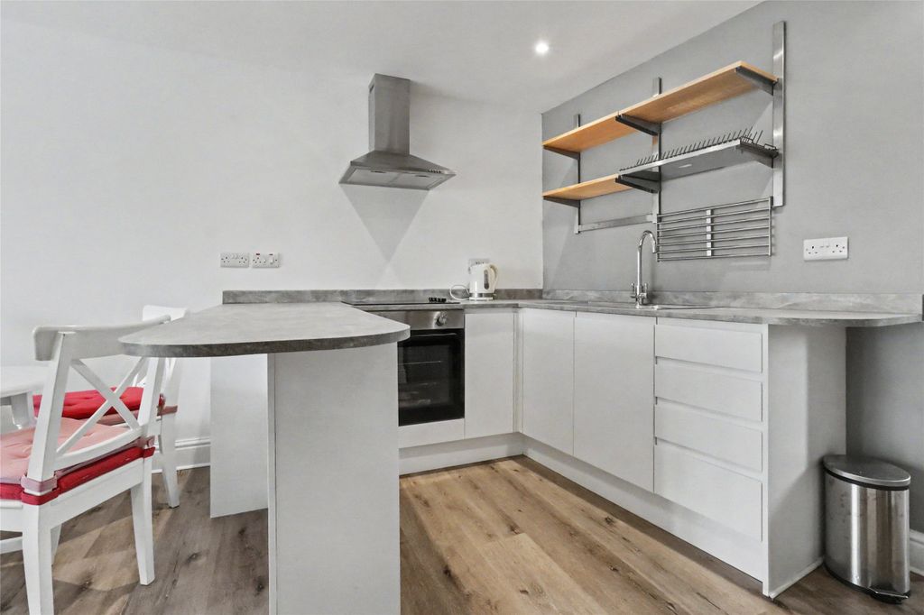 Additional image 3 of 2 bed flat for saleBroad Street, South Molton EX36