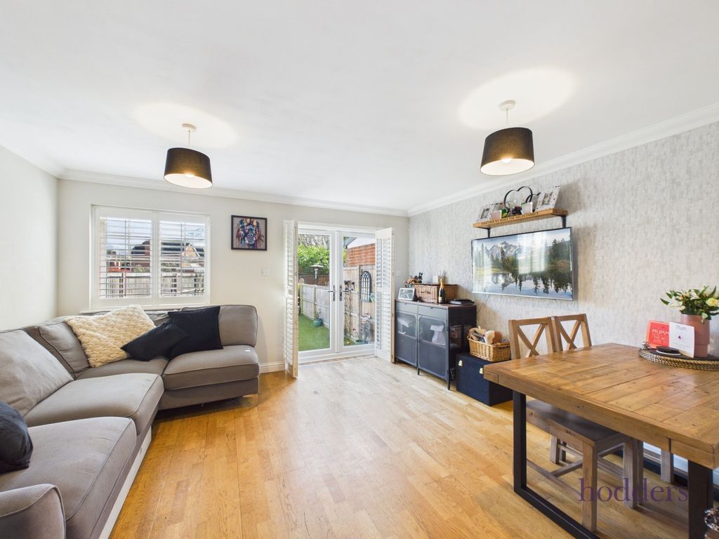 Additional image 12 of 4 bed semi-detached house for saleTwynersh Avenue, Chertsey, Surrey KT16