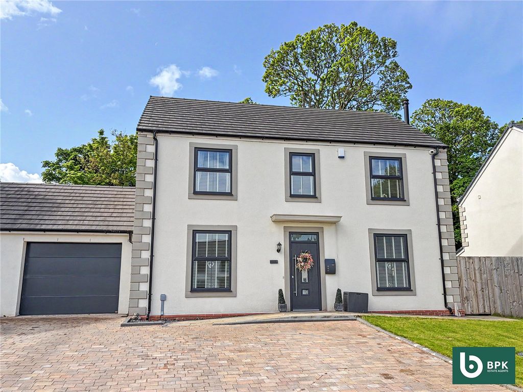 4 bed detached house for salePaddock Gardens, Brunstock, Carlisle, Cumbria CA6