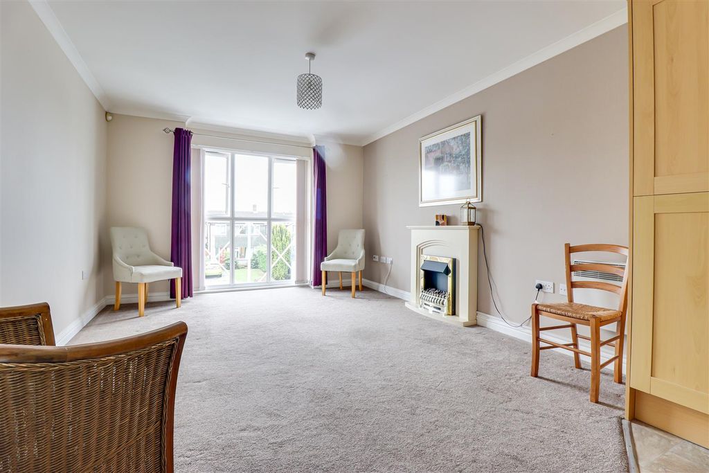 Additional image 3 of 1 bed property for saleLong Road, Canvey Island SS8