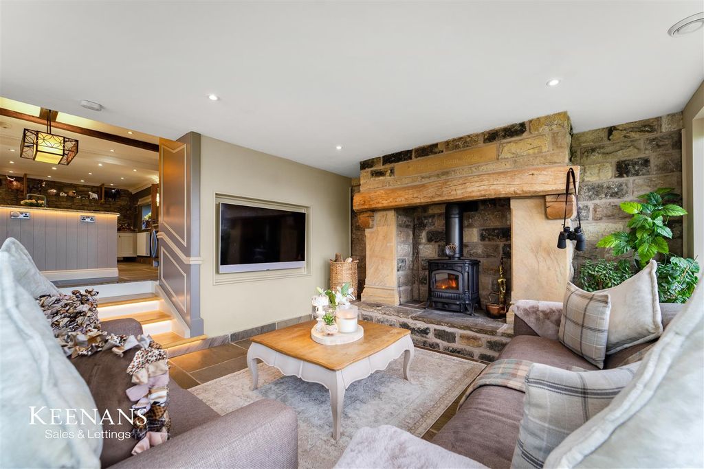 5 bed barn conversion for saleWhite Carr Farm, White Carr Lane, Bury BL9 photo 5