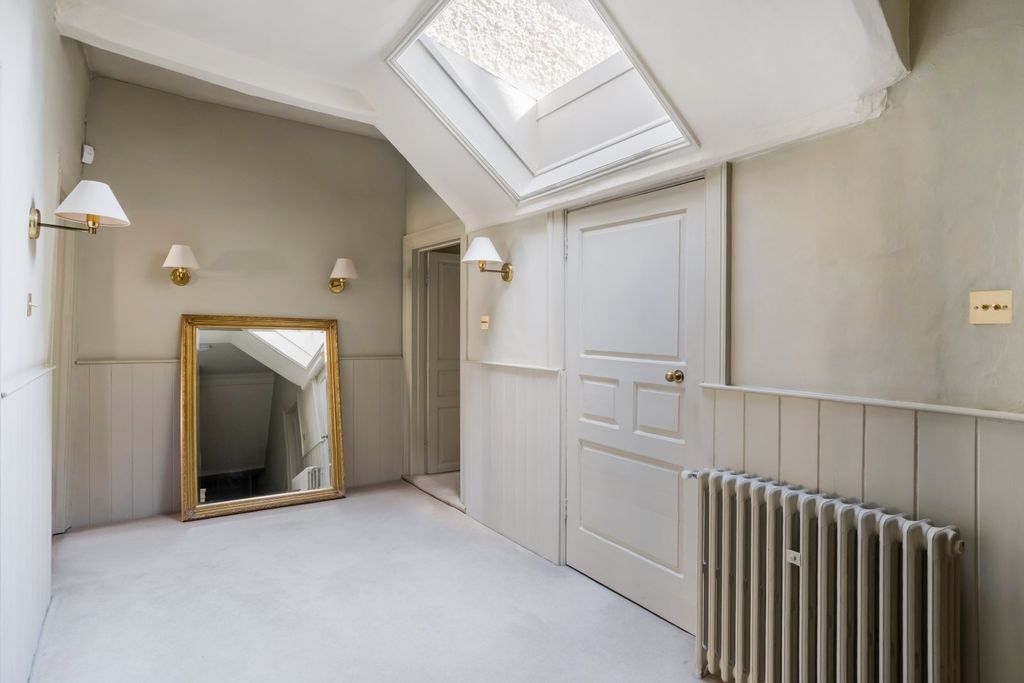 Additional image 10 of 10 bed town house for salePark Street, Cirencester, Gloucestershire GL7