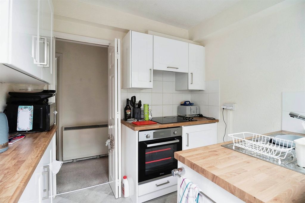 Additional image 2 of 4 bed maisonette for saleMildmay Road, Chelmsford CM2