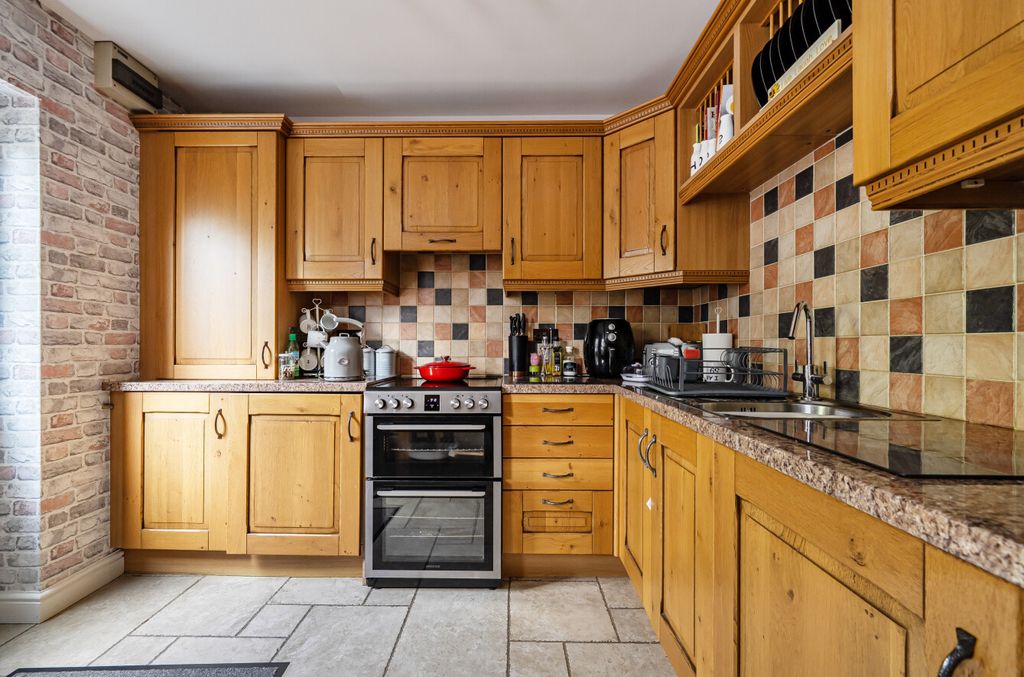 Additional image 2 of 3 bed terraced house for saleBrook Street, Llanidloes, Powys SY18