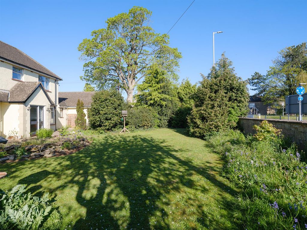 Additional image 20 of 5 bed detached house for saleBristol Road, Chippenham SN15