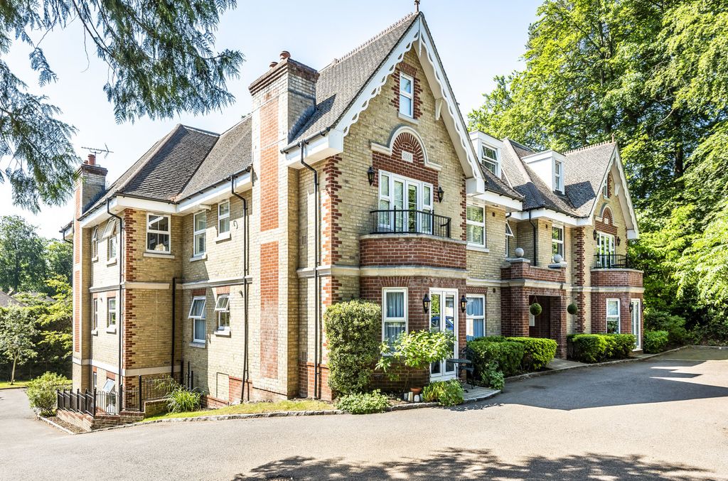 Additional image 11 of 2 bed flat for saleLondon Road, Camberley, Surrey GU15