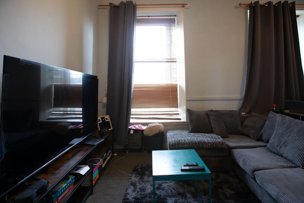 Additional image 2 of 1 bed flat for saleCrossgates, Larkhall ML9