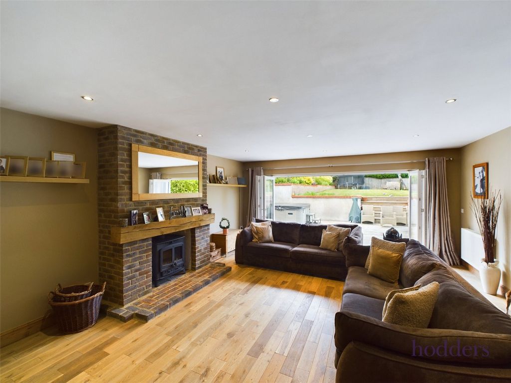 Additional image 14 of 6 bed detached house for saleFerndale Avenue, Chertsey, Surrey KT16
