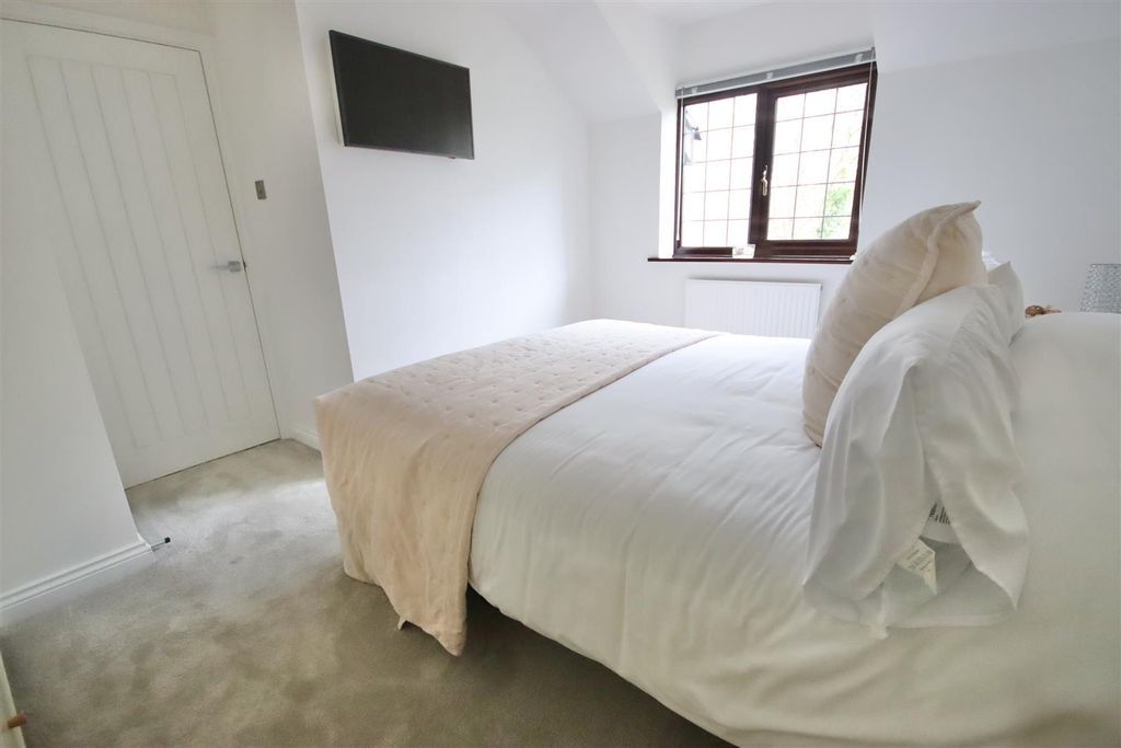 Additional image 17 of 4 bed detached house for saleExeter Close, Chippenham SN14
