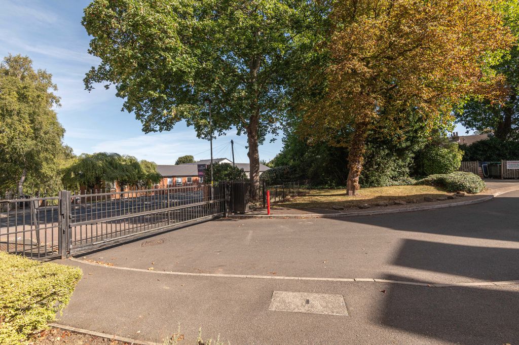 Additional image 19 of 2 bed flat for saleCastle Grove, Pontefract WF8