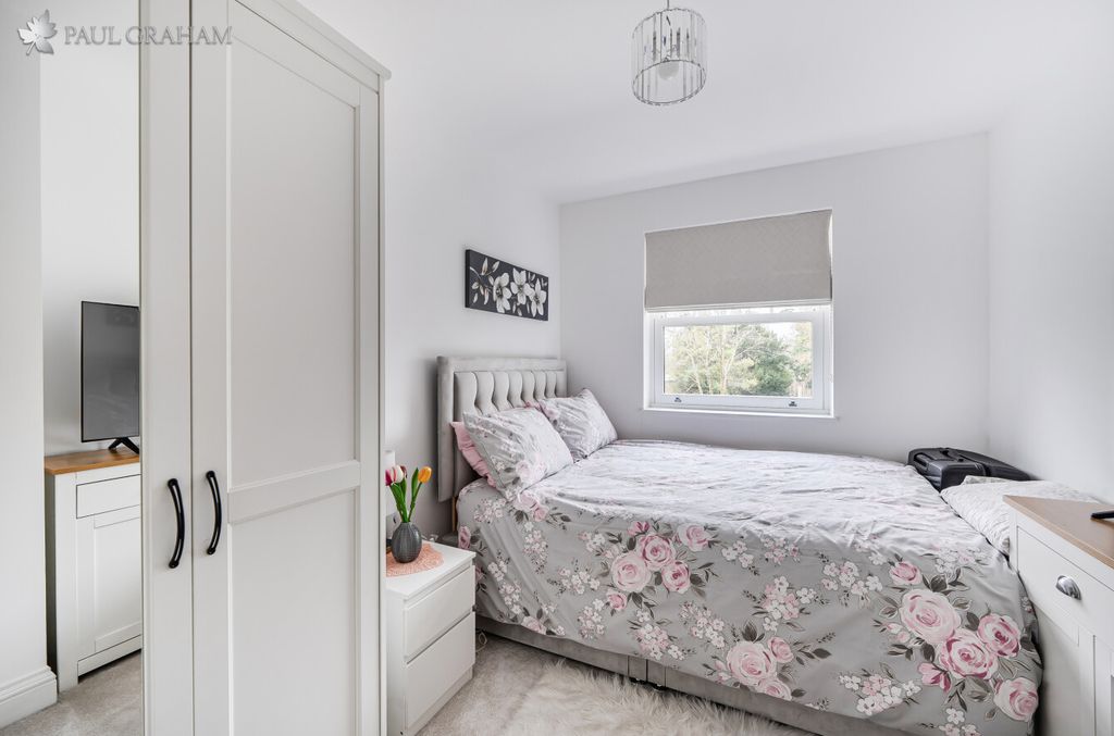 Additional image 10 of 4 bed semi-detached house for saleTalbot Road, Carshalton SM5