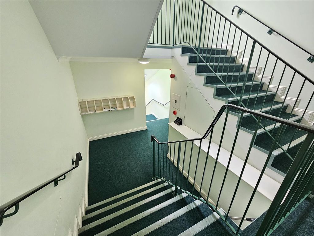 Additional image 12 of 2 bed flat for saleNewmarket Court, Tavistock PL19