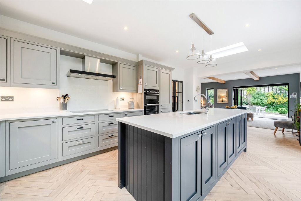 Additional image 2 of 7 bed detached house for saleHeathway, Camberley, Surrey GU15