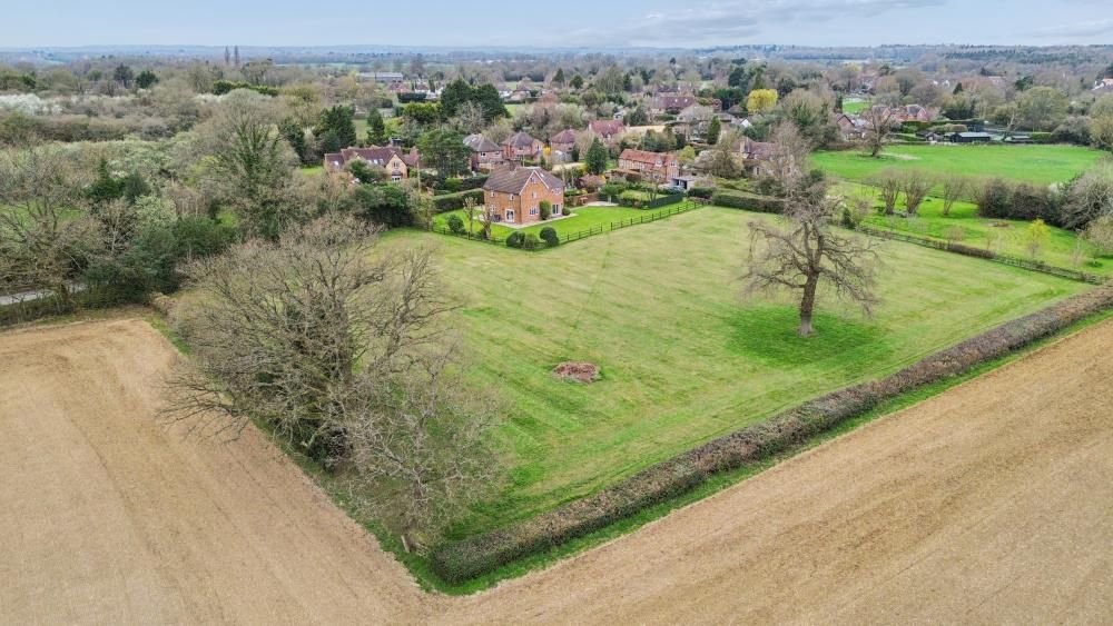 Additional image 34 of 6 bed detached house for saleTwo Dells Lane, Ashley Green, Chesham HP5