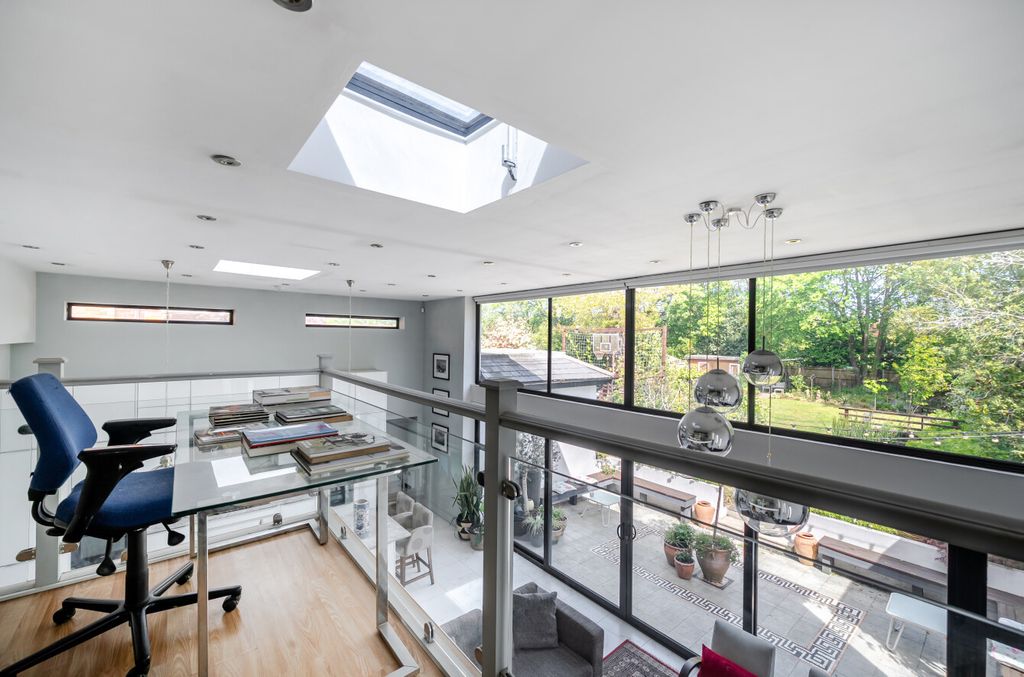 Additional image 3 of 5 bed detached house for saleThe Avenue, Camberley, Surrey GU15