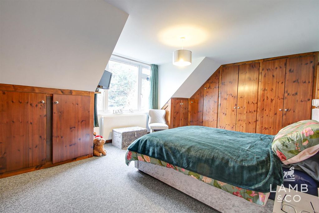 Additional image 12 of 5 bed detached house for saleLondon Road, Little Clacton CO16