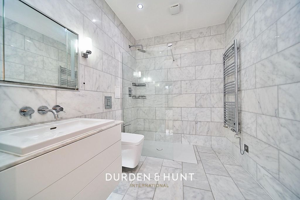 Additional image 17 of 2 bed flat for saleEden Avenue, Chigwell IG7