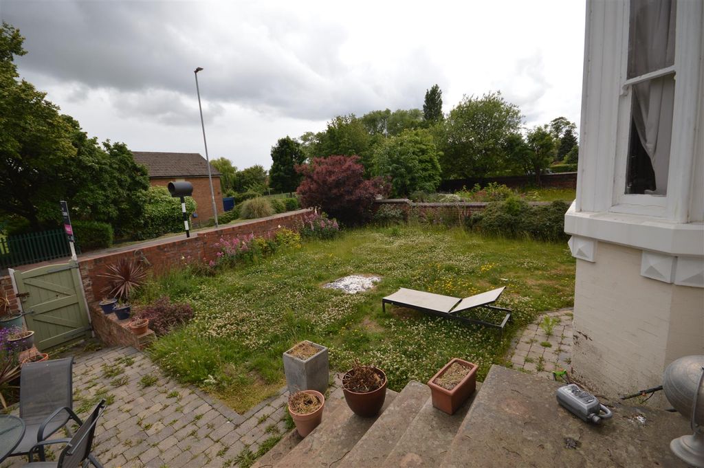 Additional image 20 of 4 bed detached house for saleLumley Street, Castleford WF10