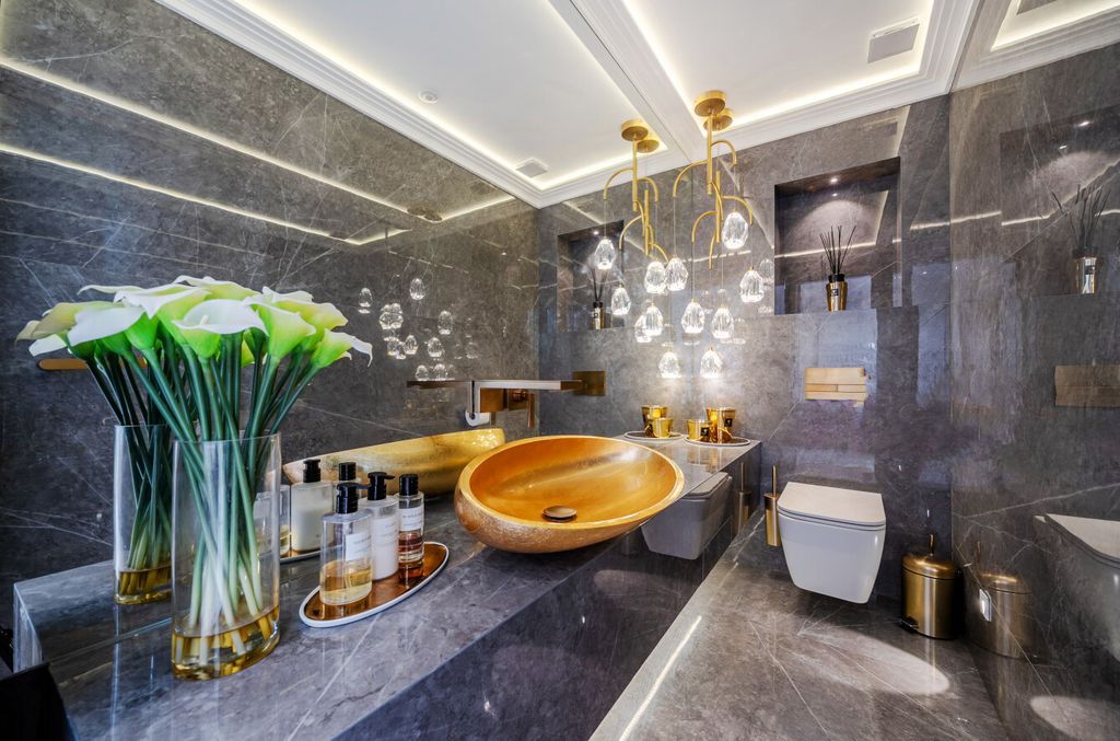 Additional image 24 of 5 bed detached house for saleLeesons Hill, Chislehurst BR7