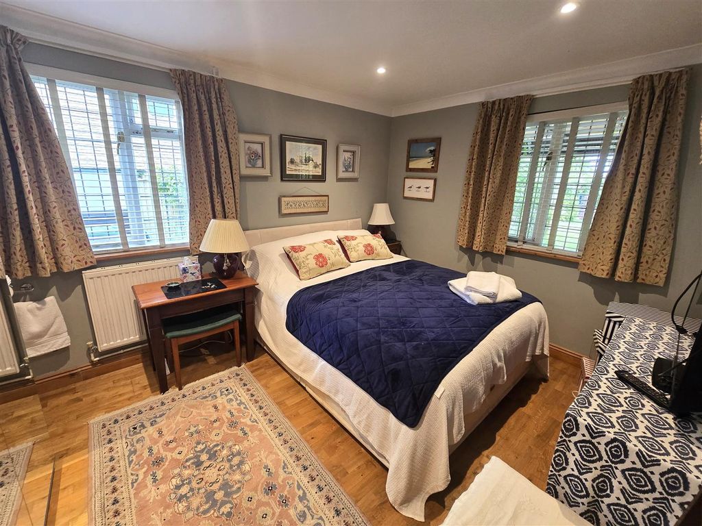Additional image 13 of 5 bed detached house for saleHardenhuish Lane, Chippenham SN14