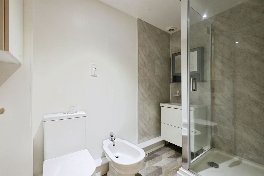 Additional image 11 of 2 bed flat for saleChurch Street, Shipston-On-Stour CV36