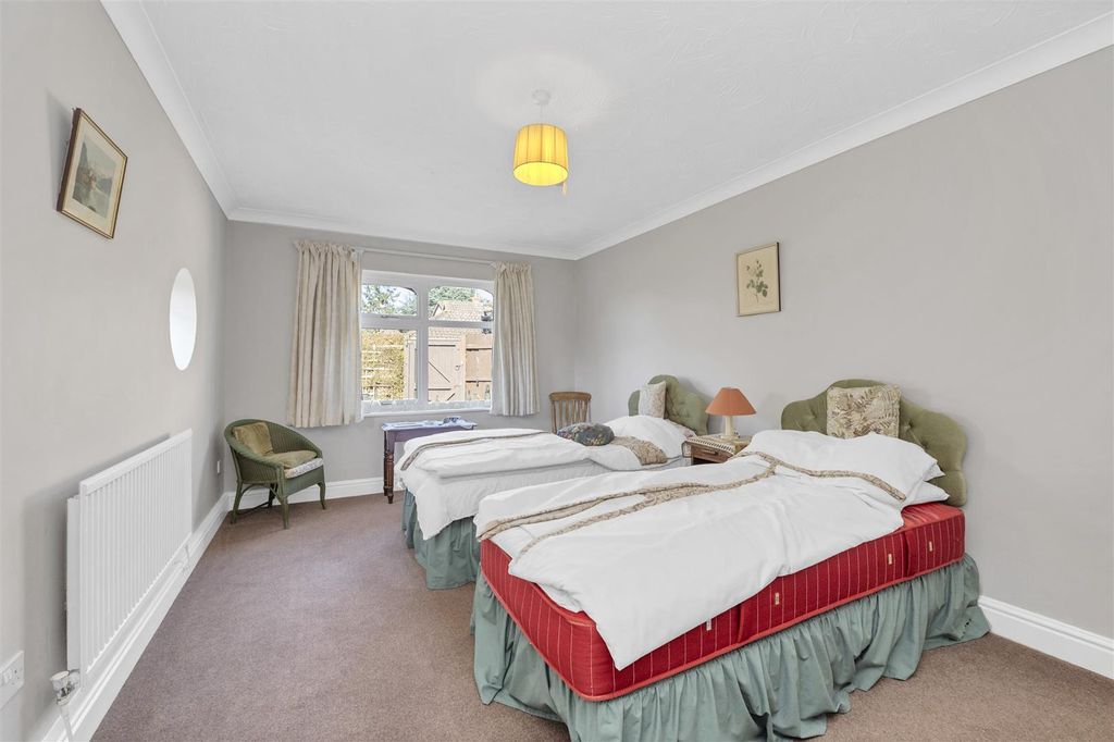 Additional image 12 of 3 bed detached bungalow for salePine Leys, Bury St Edmunds IP32