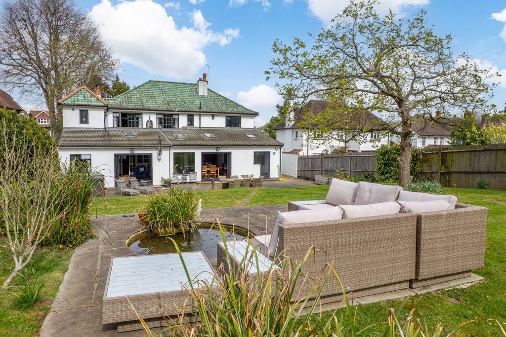 Additional image 42 of 5 bed detached house for saleCarshalton, Surrey SM5