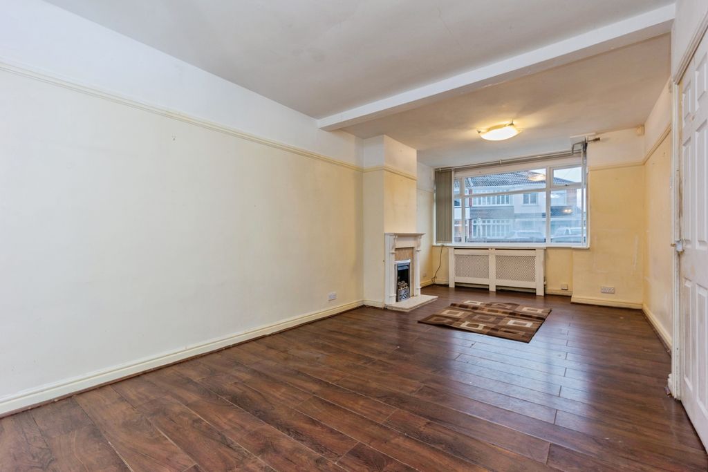 3 bed semi-detached house for saleDonnington Avenue, Cheadle SK8
