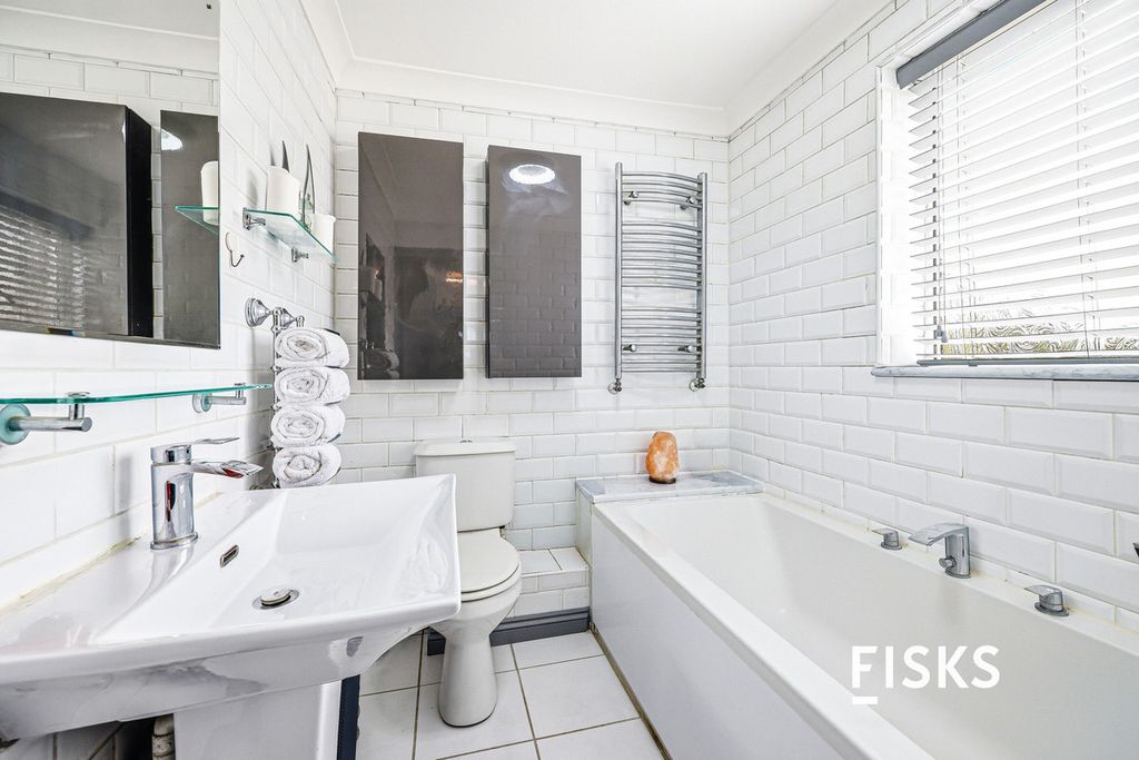 Additional image 31 of 4 bed detached house for saleThorney Bay Road, Canvey Island SS8