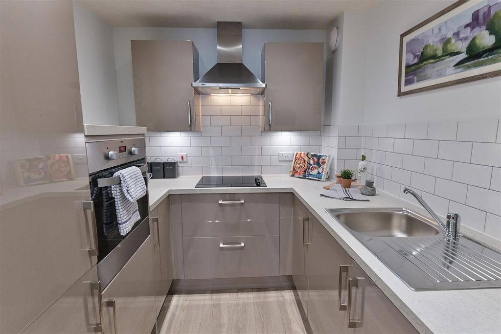 1 bed property for saleApartment 23, St Andrew's Lodge, The Causeway SN15
