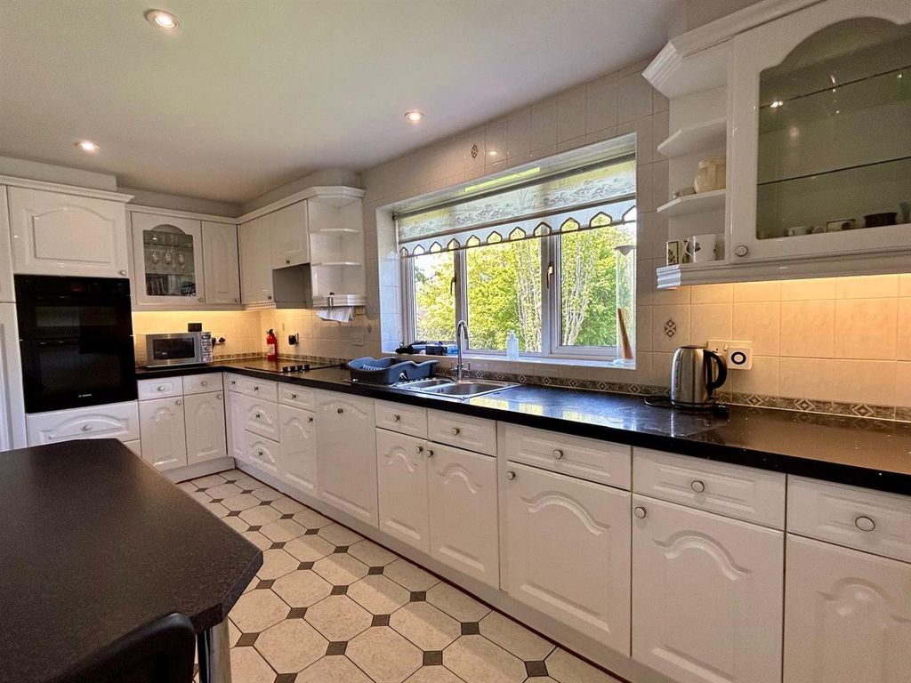 Additional image 2 of 3 bed detached bungalow for saleHendrick Drive, Sedbury, Chepstow NP16